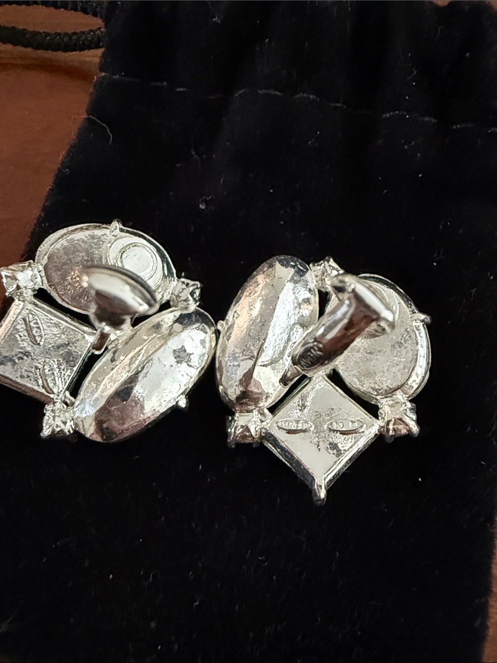 Avon Turquoise and Lime Crystal Cluster Clip-On Earrings - Picture 3 of 4